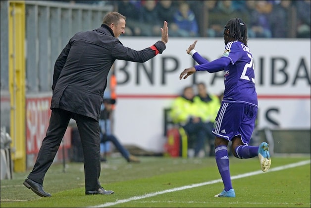 Mbokani tekende voor de 2-0.