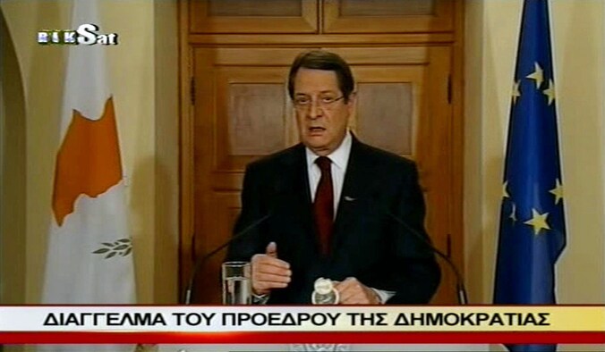 President Anastasiades sprak vanavond de natie toe.