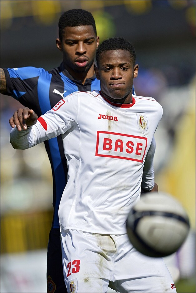 Batshuayi bracht de Rouches op voorsprong.