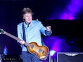 De Britse voormalige Beatle Paul McCartney op het podium in Brazilië.