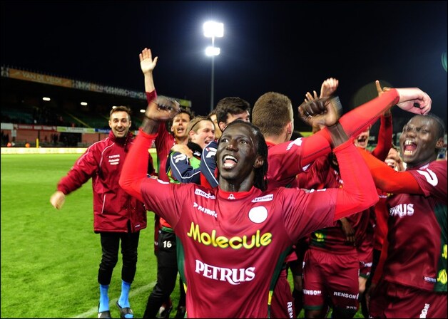 Francky Dury en zijn Zulte Waregem doen twee speeldagen voor het einde nog mee voor de titel