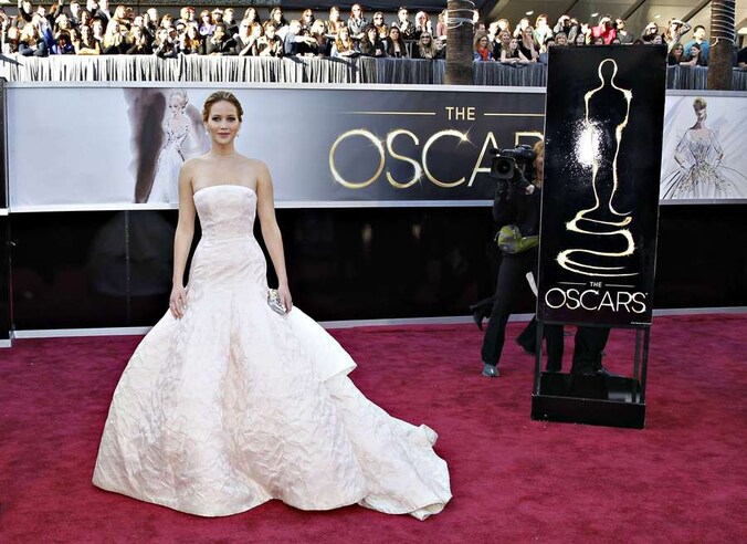 Jennifer Lawrence op de rode loper van de Oscars
