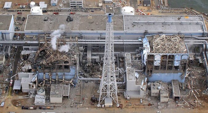 De kerncentrale van Fukushima enkele dagen na de ramp.