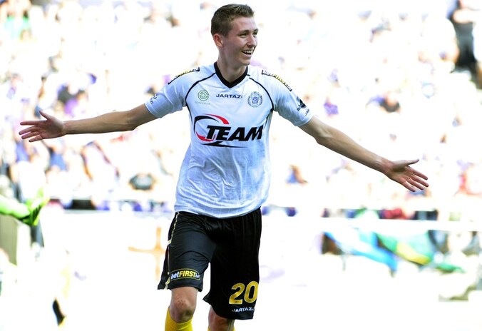 Debutant Vanaken scoorde twee keer tegen Anderlecht.