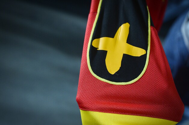 De Rode Duivels spelen tegen Frankrijk voor het eerst met dit 'Football+Foundation'-logo op de mouw