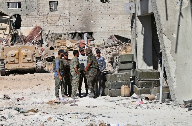 Syrische soldaten in Jobar.
