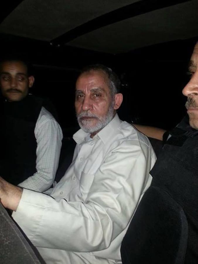 Mohammed Badie (midden).