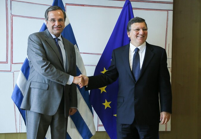 José Manuel Barroso (R) met Antonis Samaras, eerste minister van Griekenland.