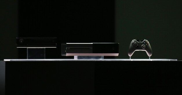 De nieuwe Kinect-camera, de Xbox One en de nieuwe controller.