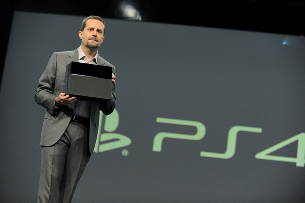 Sony Computer Entertainment-topman Andrew House presenteert de nieuwe console.