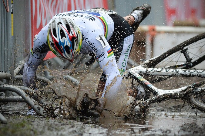 De zware smak van Sven Nys in het Essense slijk.