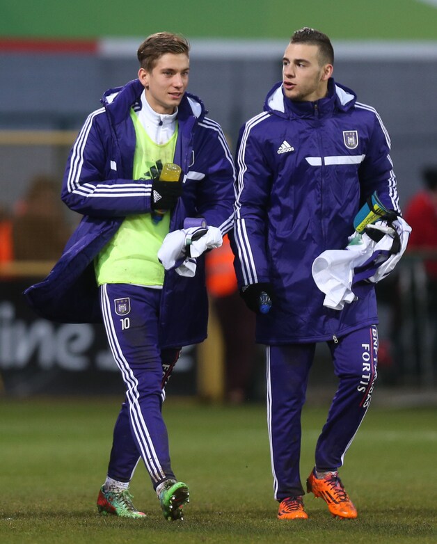 Praet en Bruno startten op de bank.