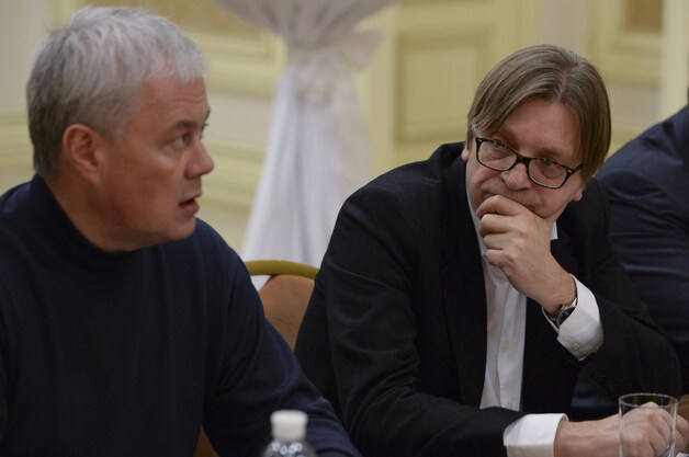 Eduard Zeynalov en Guy Verhofstadt.
