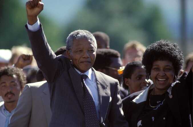 Nelson Mandela na zijn vrijlating in 1990.