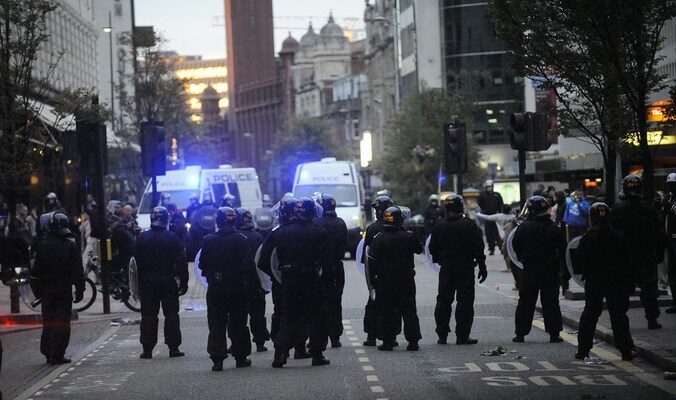 Nabij Birmingham was het omstreeks 19 uur al onrustig.