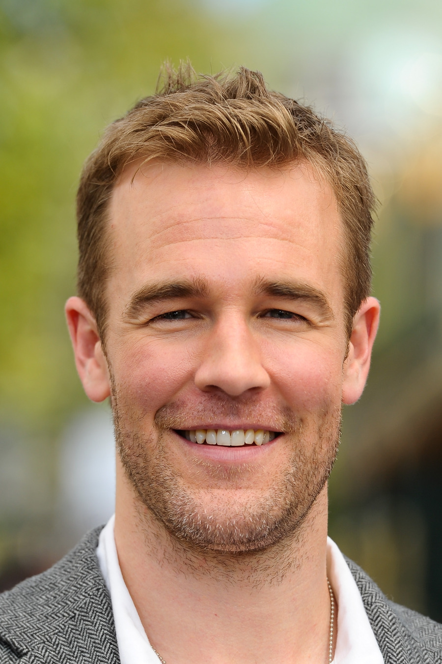 James Van Der Beek.