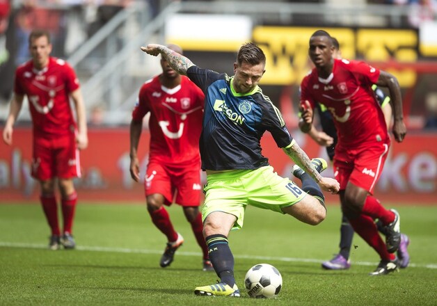 Theo Janssen scoorde tegen zijn ex-club vanop de stip.