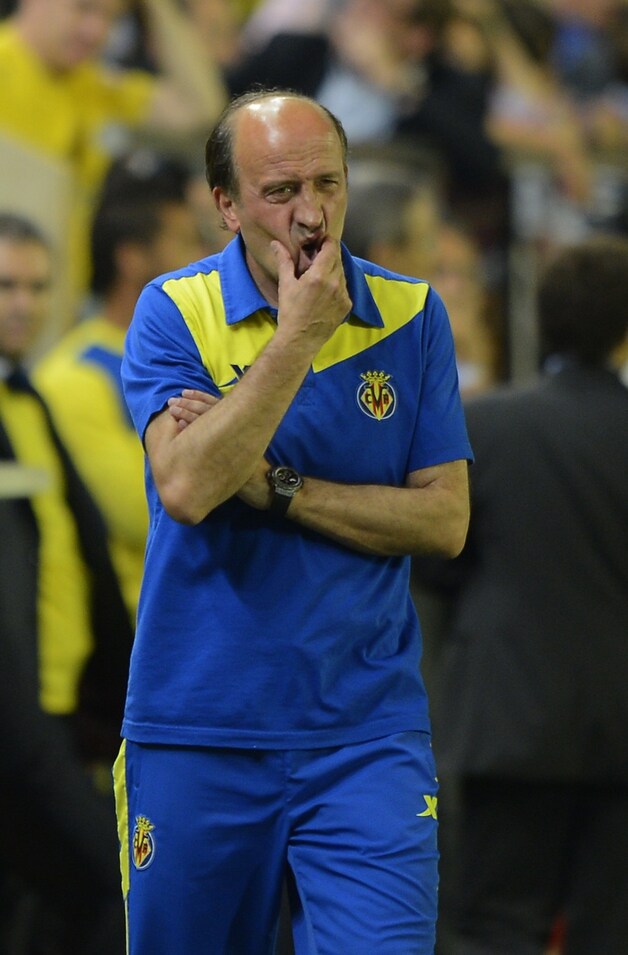 Miguel Angel Lotina voelt de bui hangen.