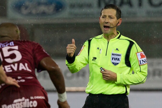 Frank De Bleeckere leidde met Zulte Waregem - Bergen zijn allerlaatste wedstrijd.