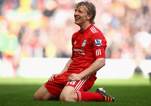 Kuyt vond de paal op zijn weg.