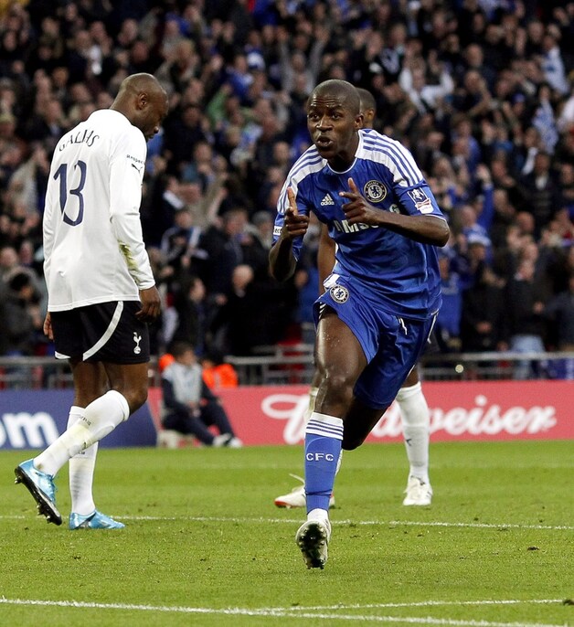 Ramires kneep Tottenham dood met de 1-3.