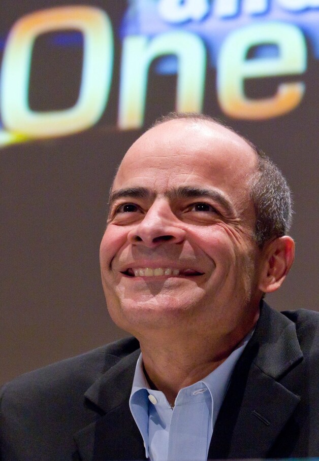 Carlos Brito.