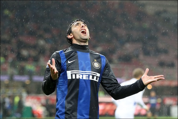 Milito trof twee keer raak.