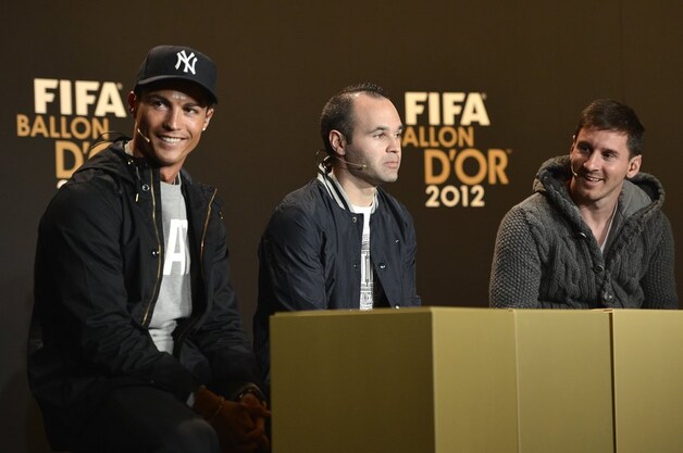 De drie kandidaten: Ronaldo, Iniesta en Messi
