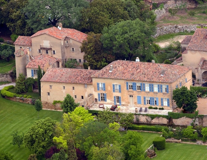 Een luchtfoto van wijngaard Chateau Miraval.