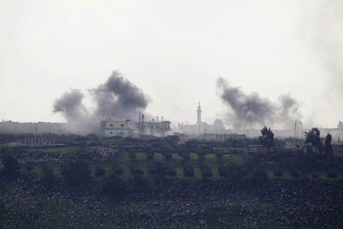 De blauwhelmen zouden pas worden vrijgelaten als het Syrische regeringsleger zich heeft teruggetrokken uit het dorp Jamla.