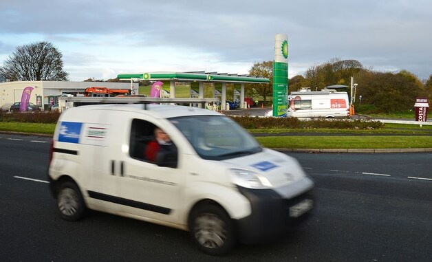 Het ongeval gebeurde in de buurt van dit tankstation.