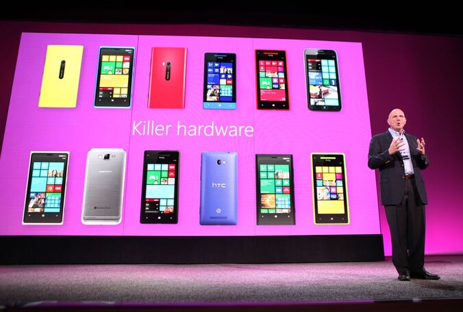 Steve Ballmer, topman van Microsoft, bij de voorstelling van Windows Phone 8.
