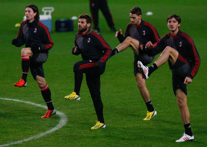 De echte sterren van AC Milan krijgen ze niet te zien in Schelle, maar de Italiaanse topclub organiseert er wel een exclusieve trainingsweek voor jeugdspelers.