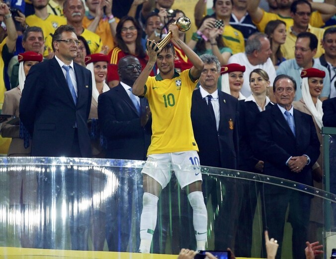 Neymar met de Gouden Bal.