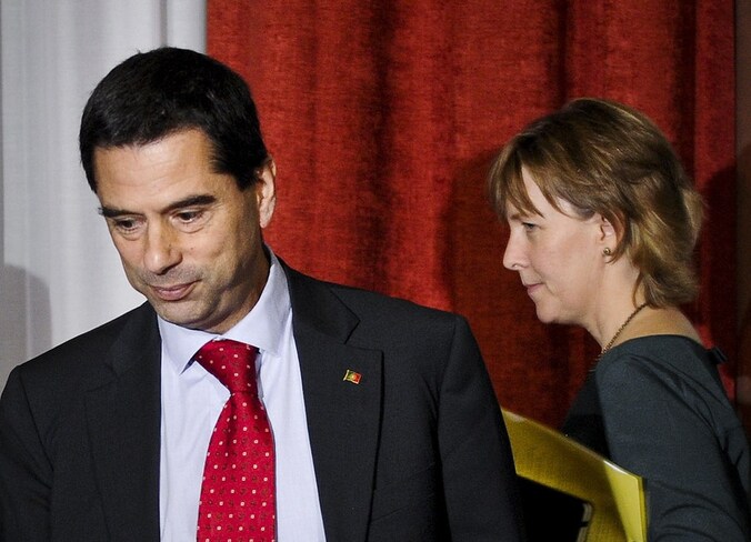 Vitor Gaspar en zijn opvolgster, Maria Luis Albuquerque.