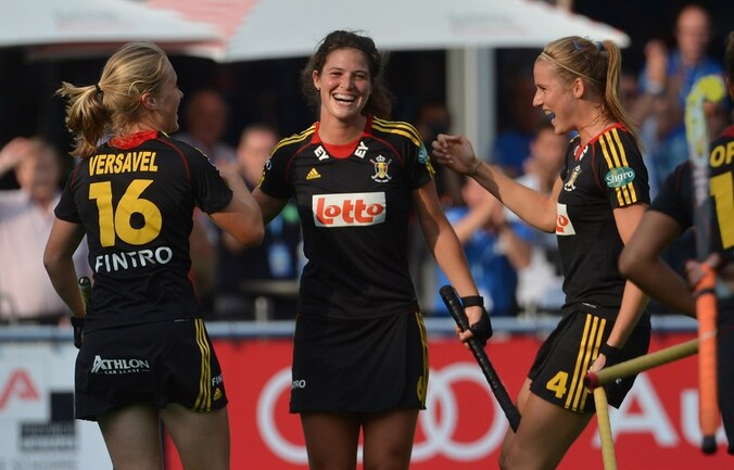 Anouk Raes (midden) scoorde de openingstreffer