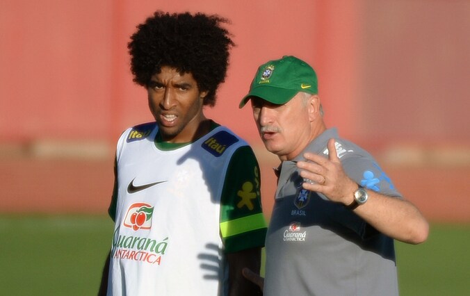 Bondscoach Scolari schaaft aan de tactische kwaliteiten van gewezen Standardspeler Dante