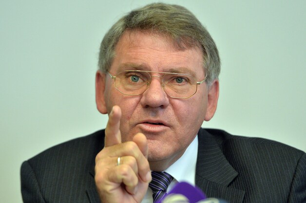 Reinhard Nemetz.