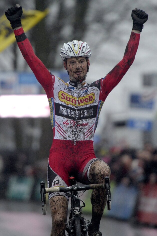 Kevin Pauwels triomfeerde net als vorige week in Kalmthout.