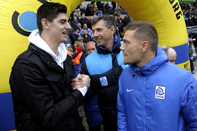 Even een handshake met keeperstrainer Guy Martens en een babbel met Benji De Ceulaer.