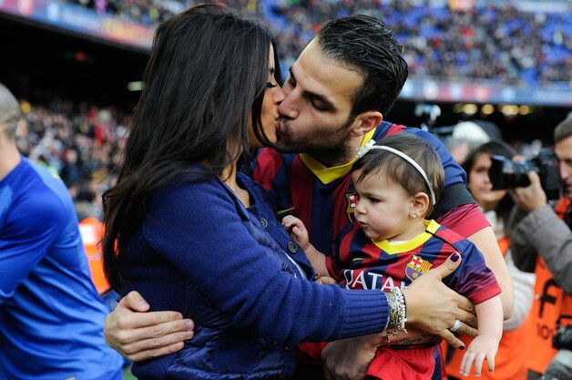 Fabregas in een intiem moment met zijn vrouw Daniella Semaan