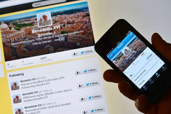 Zelfs de Paus heeft tegenwoordig een Twitter-account.