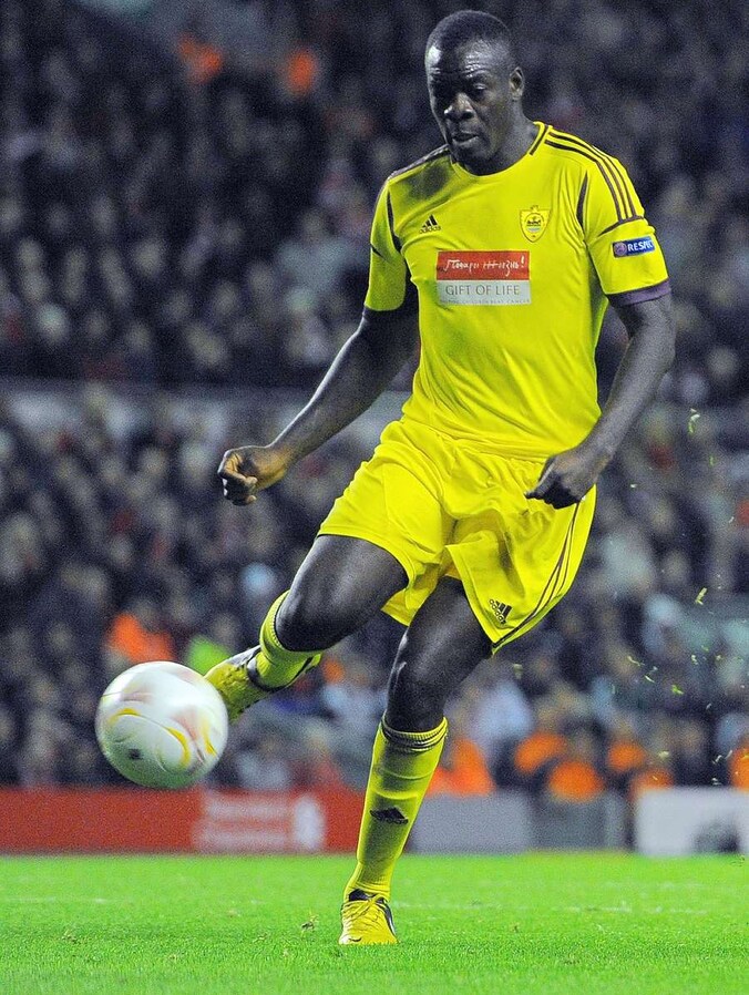 QPR spendeerde onder meer een pak geld aan de transfer van Christopher Samba