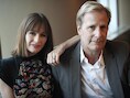 Emily Mortimer en Jeff Daniels.