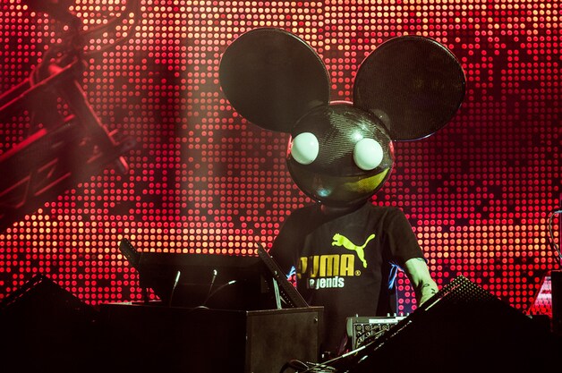 Deadmau5 tijdens een optreden in Parijs.