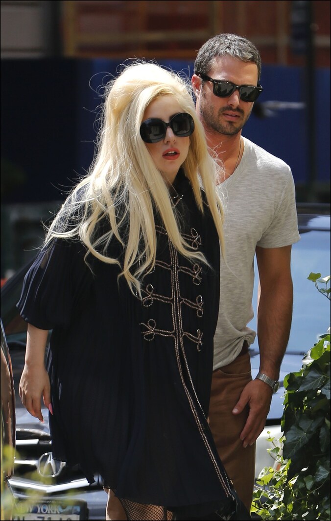 Gaga met af-en-aan-vriendje Taylor Kinney