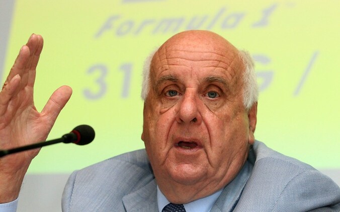 Etienne Davignon op de persconferentie.