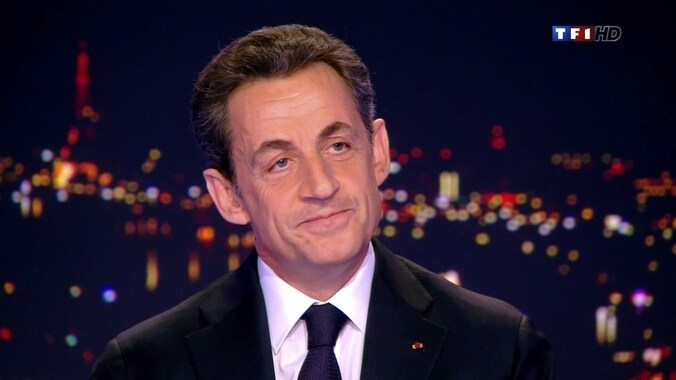 Sarkozy maakte zijn kandidatuur op TF1 officieel.