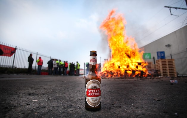 Begin 2010 verdwenen er 300 banen op de hoofdvestiging van AB InBev in Leuven. Het personeel legde dagenlang het werk neer.