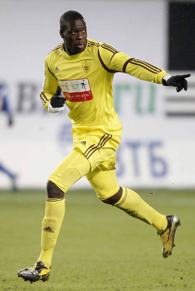 Christopher Samba speelt bij Anzhi ondermeer samen met Boussoufa, Carcela en Eto'o.